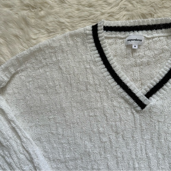 Superdown x Revolve Sweater Long Sleeve V Neck Knit White Black M - Picture 5 of 12